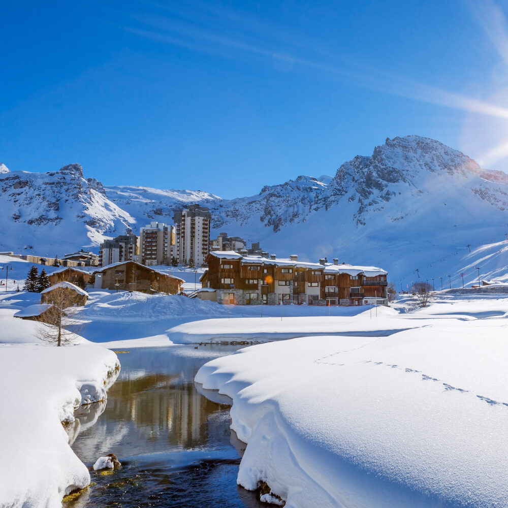 station de ski enneigée