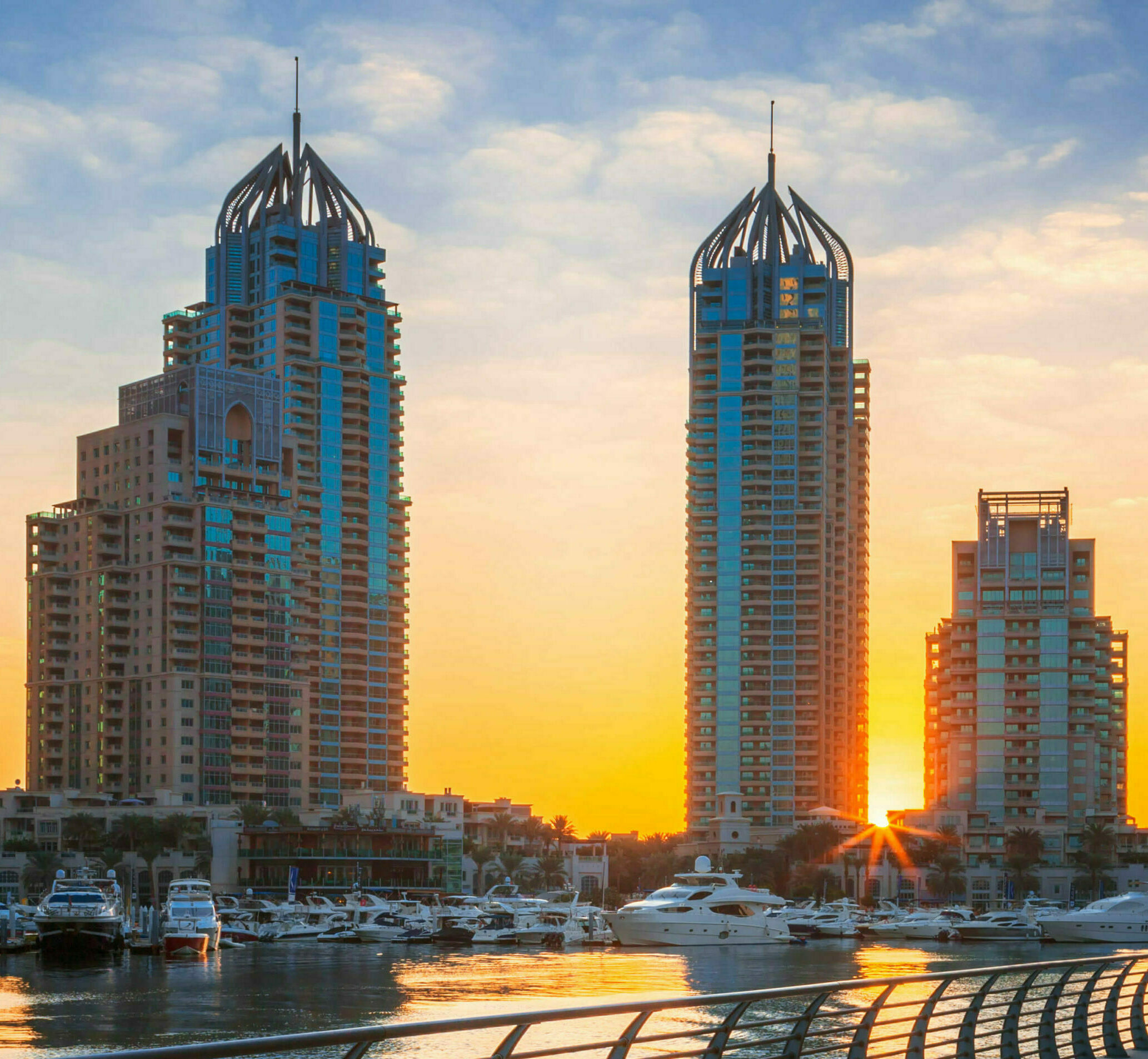 view-dubai-marina-sunrise-uae(1)